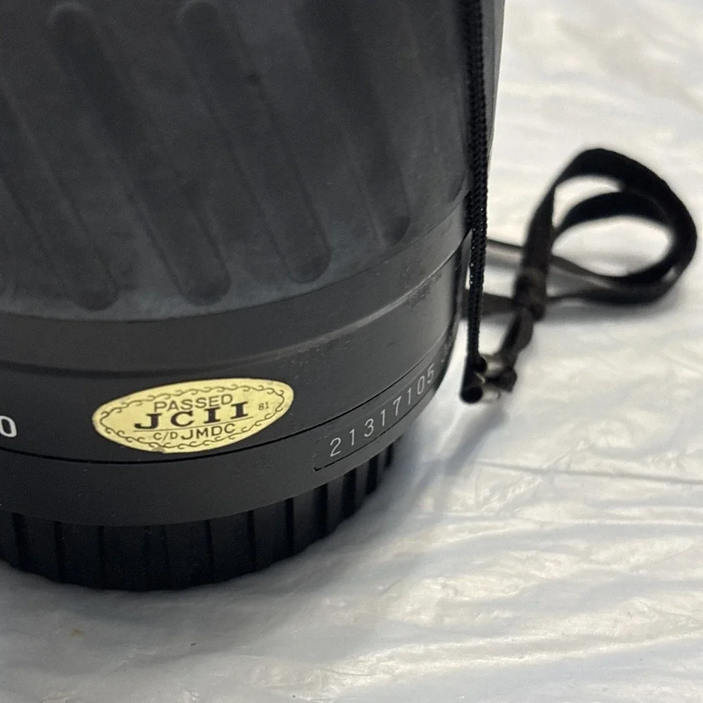 Minolta Maxxum AF 80-200 Lens + Cu Custom Fantasy Cards Case Lot